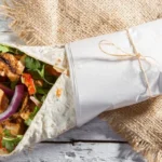 doner-kebab-med-kylling-opskrift-paa-en-ret-med-orientalsk.webp.webp