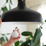 Hvordan belysning kan ‘løfte’ et lavt loft: Praktiske tricks til
